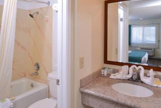 Edgewater Inn and Suites - Pismo Beach - 1