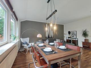 INIKAMA: Designer Apartment im Grünen – Netflix - Rosengarten - 5