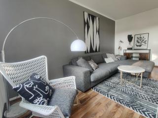 INIKAMA: Designer Apartment im Grünen – Netflix - Rosengarten - 2
