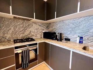 WSP luxury 2b2b apartment in CBD with free parking - 1
