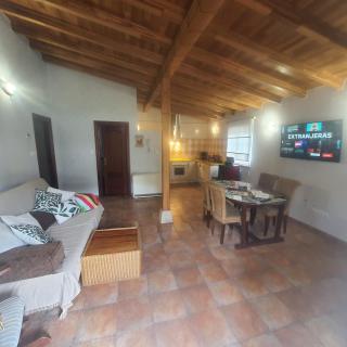 C02A01 Acogedora casa vacacional - Los Corrales de Buelna - 9