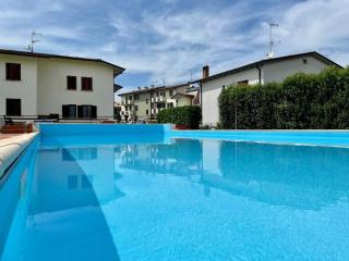 Maggie's House - by tourquoisevea - Desenzano del Garda - 0
