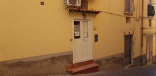 CASTELLO a 2 minuti a piedi dal centro e 10 minuti a piedi dalla spiaggia di Vindicio - 6