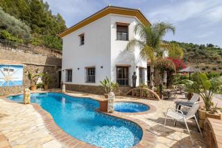 Villa Malaga con Jacuzzi Piscina vallada Barbacoa By AndaraHolidays - Sayalonga - 4
