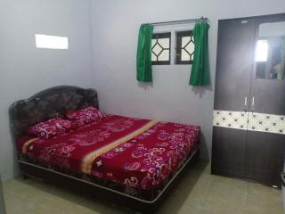 Sritanjung Homestay - Banyuwangi - 9