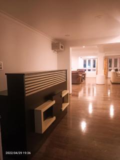 The Riverside Retreat - 8