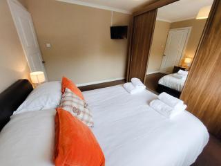 Spring Gardens Holiday Bungalow - Cayton - 4