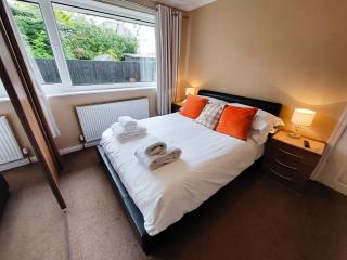 Spring Gardens Holiday Bungalow - Cayton - 6