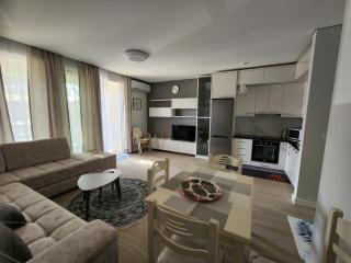 Lovely 1-Bedroom Apartment at San Pietro Beach Front Resort - Mullini i Danit - 0