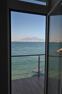 LA CASA SULL’ ACQUA - Napoli - 8