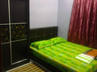 HOMESTAY CAHAYA PUTERI - Tangga Batu - 9