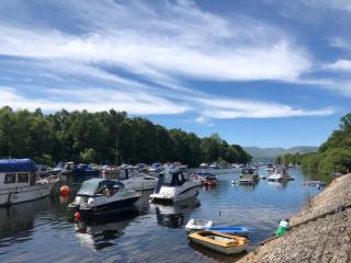 Light & Spacious Loch Lomond Apartment - 6
