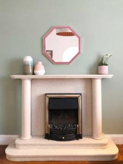 Light & Spacious Loch Lomond Apartment - 1