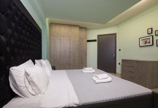 Spacious Modern Apartments With Great Rooftop View - Atene - 1