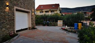 Apartment House Kaštela with heated pool & jacuzzi - Kaštela (Castelli) - 9