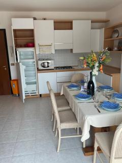 HOTEL APARTMENTS EXCLUSIVE BOLOGNESE - With Sea view - Attached to the Levante Beach - With ultra-Fast Wi-Fi - Pet Friendly - Delivery Restaurant - Pizzeria - With two bicycles you can use - With Garage for your car - With Dishwasher and Air Conditioning - Caorle - 8