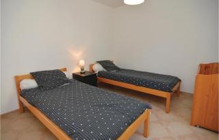 Stunning Home In Bordezac With Wifi - 7