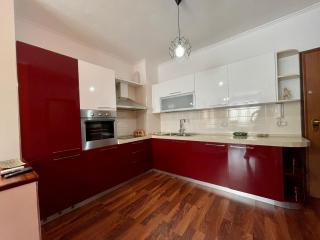 ILLYRIA SQUARE - CITY CENTER APT - WIFI 500 mbs - 4