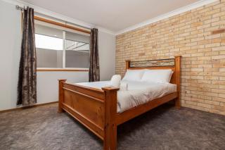 3 of 33 Wharf Street - Tuncurry - 7