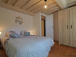 Maison de charme avec grand jardin, jeux pour enfants, et équipements modernes à Merri - FR-1-497-137 - - 6