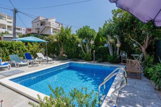 Dalmatian 230m2 with pool and garden near the old town for families - Split - 1