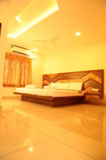 Annai in Saravana Bhavan Fine stay and Restaurant - Velānganni - 6
