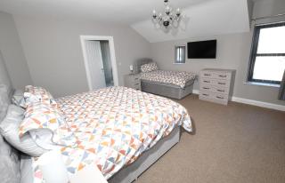 Homestead Hillsborough Guest Rooms - 7