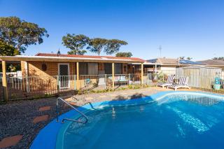 Flora Parade 6 - Tuncurry - 3