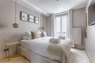 Unique Luxury Parisian flat 2BR/6P -Champs Elysées - París - 9