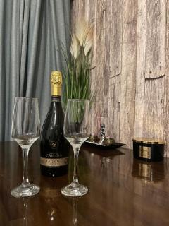Sunset Luxury Apartment Near Unirii Square - Bucarest - 1
