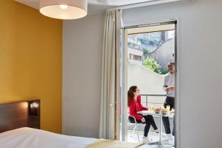 Aparthotel Adagio Access Poitiers - Poitiers - 3