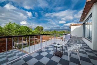 SaffronStays Casa De Familia - 6BHK Luxury Pool Villa in Karjat with Lawn, Gazebo & Bathtubs - 1