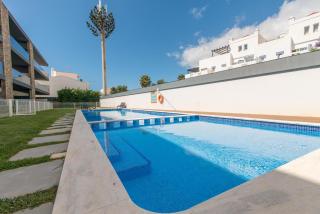 800m from the boat to Praia das Cabanas, with Pool, Terrace, Wifi and air con - 9
