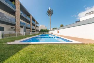 800m from the boat to Praia das Cabanas, with Pool, Terrace, Wifi and air con - 4