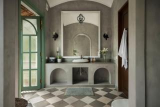 Villa Cardo 4 BHK in Assagao with Huge Private Pool & Big Garden Standalone Villa with Caretaker & Security - 5