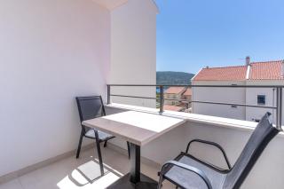 ISLAND GETAWAY - Cres - 8