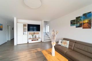 Seevilla am See mit Sauna, Kamin, privatem Steg und Seezugang - Barßel - 2