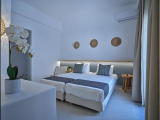 Acropolis - Parikia - 5