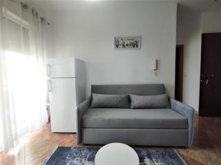 Joni's Small Condo - Golem - 7