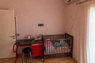 Kalamata's Sunny Retreat near the Historic Center - 4