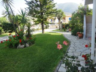 Nely's Luxury Home - Nydri - 3