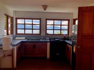 Rustic Charm and Breathtaking Views 'Casita' - Santa Cruz La Laguna - 1