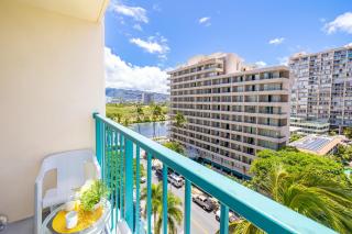 Cozy Waikiki Studio at Aqua Aloha Surf - Honolulu - 7