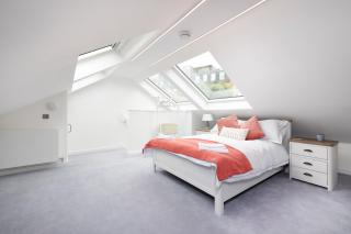 Edinburgh Modern 3-Storey 3-Bedroom City Apartment - 3