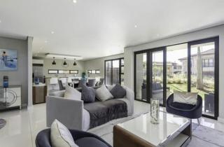 Umhlanga Rocks Beach Apartments - 6