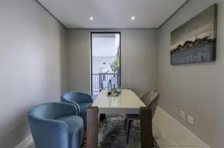 Umhlanga Rocks Beach Apartments - 4