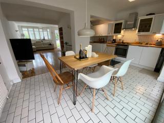 Cheerful 4 Bed House in Mill Hill - Hendon - 6