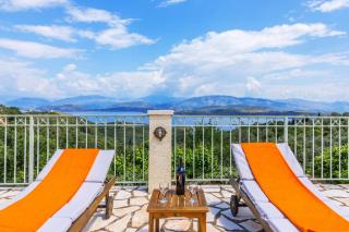 Villa Petrosa by Villa Plus - Ágios Stéfanos - 2