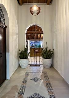HOTEL PLAZA BOLIVAR MOMPOX ubicado en el centro histórico con parqueadero interno - Mompos - 8