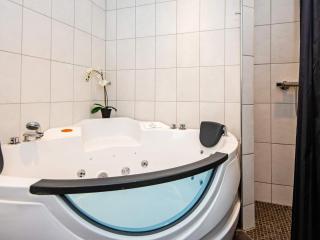 8 person holiday home in Rømø-By Traum - 1